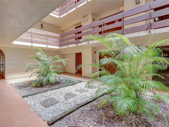 8860 SW 123rd Ct K104, Miami FL 33186