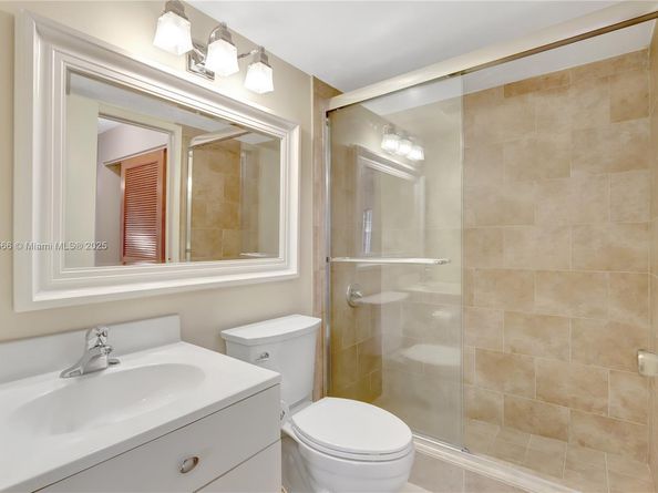 8860 SW 123rd Ct K104, Miami FL 33186