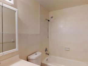 11207 SW 88th St 217A, Miami FL 33176