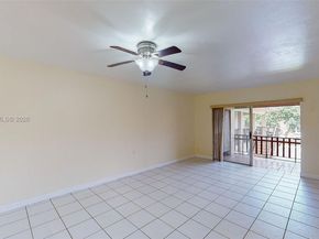 11207 SW 88th St 217A, Miami FL 33176