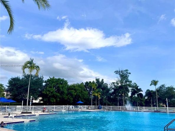 3204 SE 5th St, Homestead FL 33033