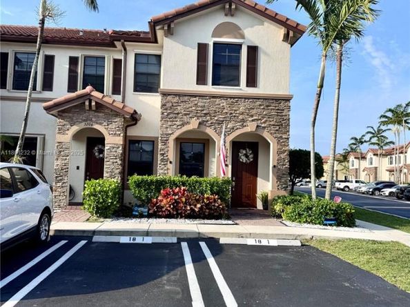 3204 SE 5th St, Homestead FL 33033