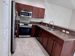 3204 SE 5th St, Homestead FL 33033
