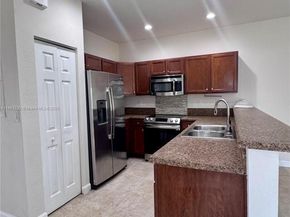 3204 SE 5th St, Homestead FL 33033