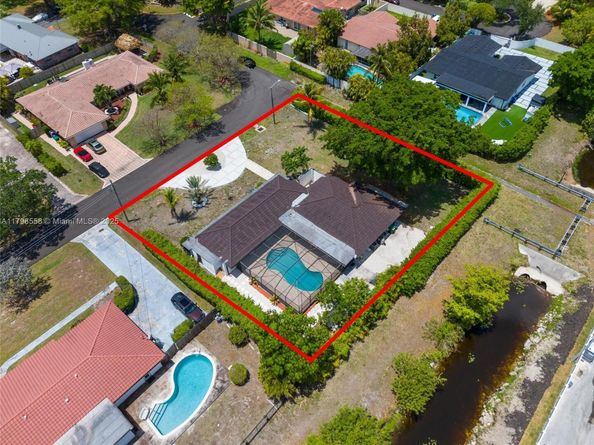 3705 NW 82nd Ave, Coral Springs FL 33065