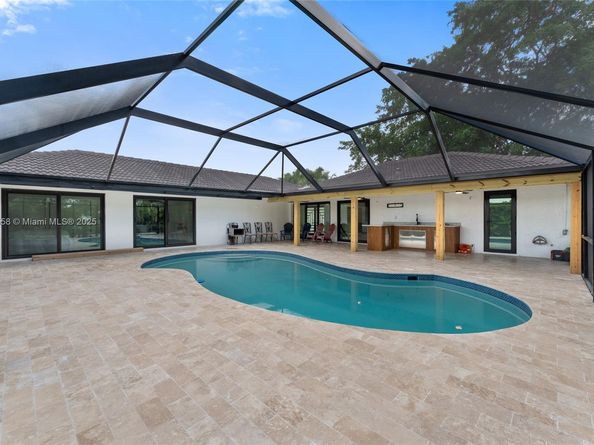 3705 NW 82nd Ave, Coral Springs FL 33065