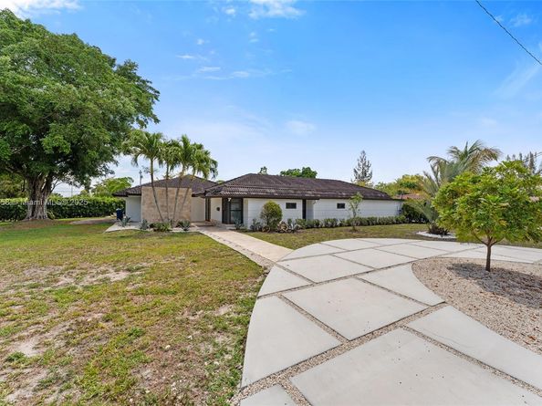 3705 NW 82nd Ave, Coral Springs FL 33065