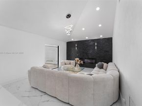 3705 NW 82nd Ave, Coral Springs FL 33065