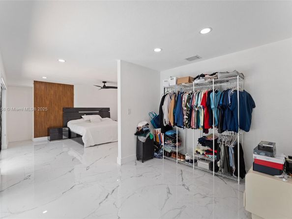 3705 NW 82nd Ave, Coral Springs FL 33065
