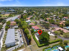 3705 NW 82nd Ave, Coral Springs FL 33065