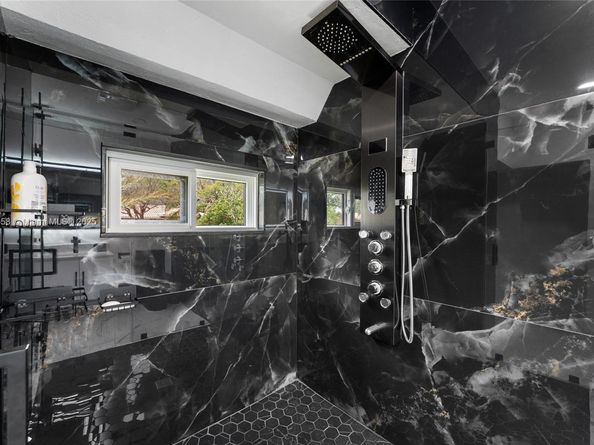 3705 NW 82nd Ave, Coral Springs FL 33065