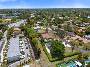 3705 NW 82nd Ave, Coral Springs FL 33065