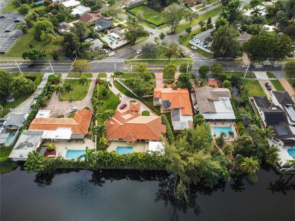 105 S Royal Poinciana Blvd, Miami Springs FL 33166