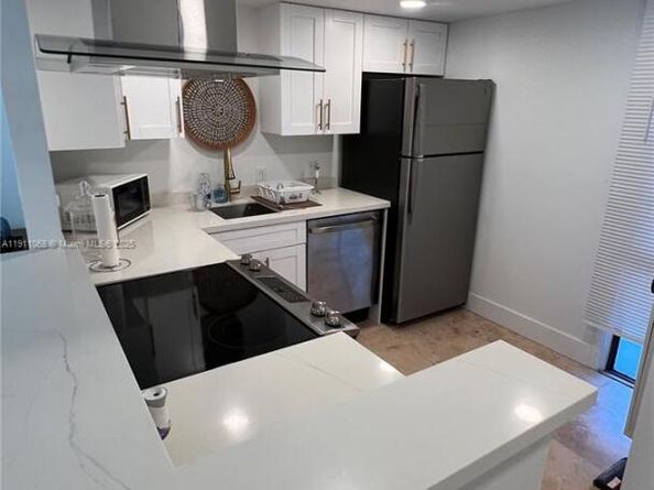 20500 W Country Club Dr 117, Aventura FL 33180