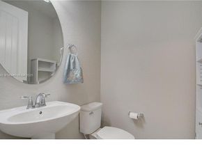 1422 Silk Oak Dr, Hollywood FL 33021
