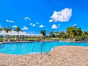 1422 Silk Oak Dr, Hollywood FL 33021