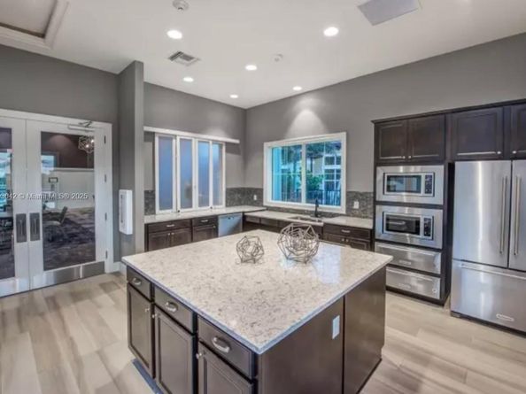 1422 Silk Oak Dr, Hollywood FL 33021