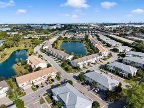1422 Silk Oak Dr, Hollywood FL 33021