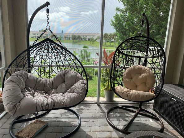 1422 Silk Oak Dr, Hollywood FL 33021