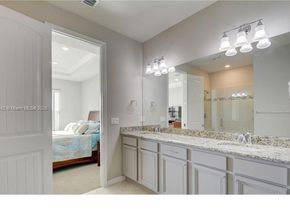 1422 Silk Oak Dr, Hollywood FL 33021