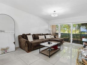 469 N Pine Island Rd B302, Plantation FL 33324