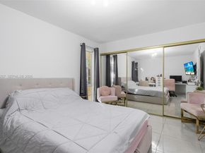 469 N Pine Island Rd B302, Plantation FL 33324