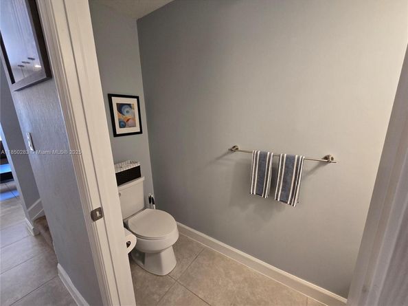 15072 SW 117th Ter, Miami FL 33196