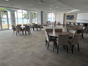 808 Brickell Key Dr 2002, Miami FL 33131