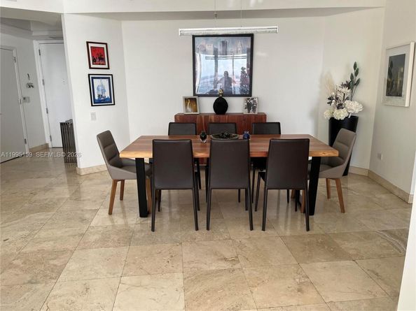 808 Brickell Key Dr 2002, Miami FL 33131