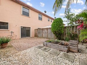 3777 SE 3rd St, Homestead FL 33033