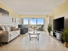 3100 N Palm Aire Dr 703, Pompano Beach FL 33069