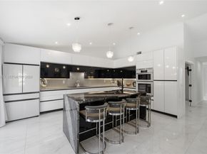 10781 NW 18th Dr, Plantation FL 33322