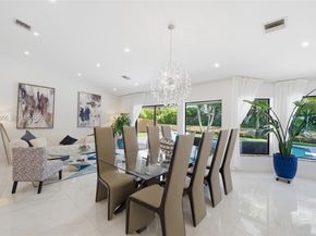 10781 NW 18th Dr, Plantation FL 33322