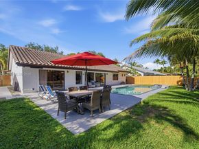 10781 NW 18th Dr, Plantation FL 33322