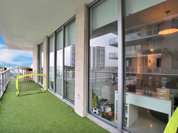 3470 E Coast Ave H0904, Miami FL 33137