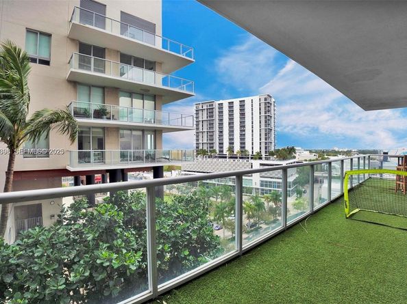 3470 E Coast Ave H0904, Miami FL 33137
