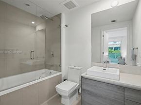 1080 Brickell Ave 209, Miami FL 33131