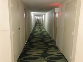 1000 Parkview Dr 627, Hallandale Beach FL 33009