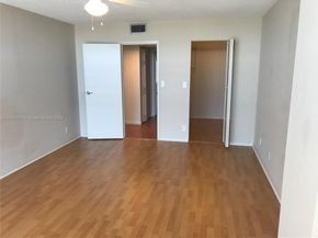 1000 Parkview Dr 627, Hallandale Beach FL 33009