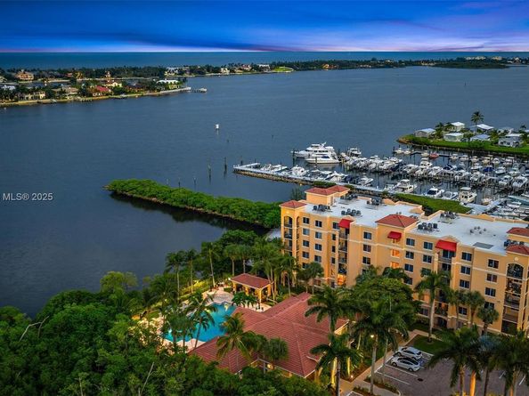 1200 Scotia Dr 203, Hypoluxo FL 33462
