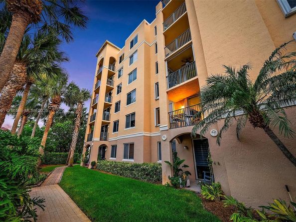 1200 Scotia Dr 203, Hypoluxo FL 33462