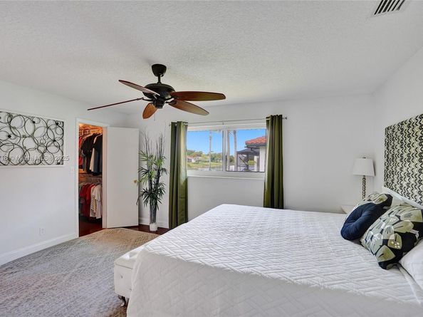 10967 NW 12th Dr, Coral Springs FL 33071
