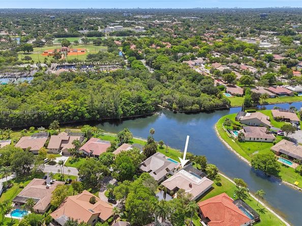 10967 NW 12th Dr, Coral Springs FL 33071