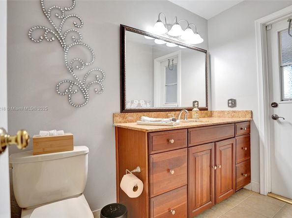 10967 NW 12th Dr, Coral Springs FL 33071