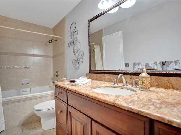 10967 NW 12th Dr, Coral Springs FL 33071