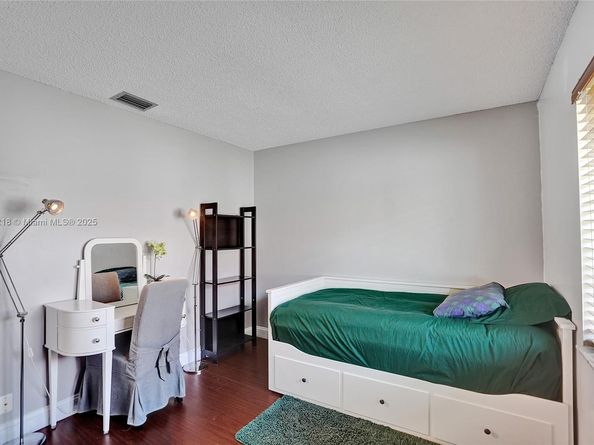 10967 NW 12th Dr, Coral Springs FL 33071