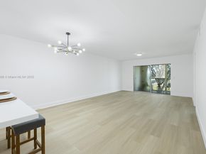 12500 SW 6th St 307N, Pembroke Pines FL 33027