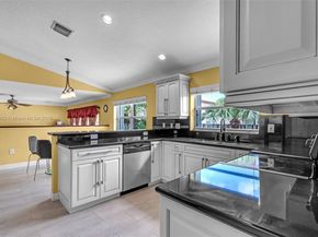 11331 NW 64th Ter, Doral FL 33178