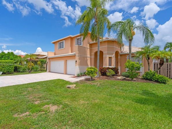 11331 NW 64th Ter, Doral FL 33178