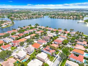 11331 NW 64th Ter, Doral FL 33178